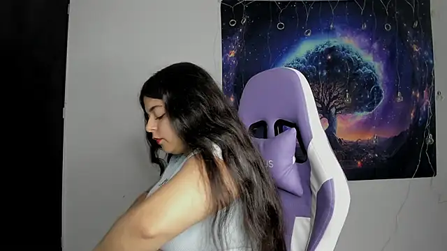 Snapshot of Little_Shaara chatting on February 10, 7:07 pm Little Shaara online show from February 10, 7:07 pm