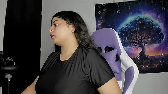 Snapshot of Little_Shaara chatting on February 13, 7:10 pm Little Shaara online show from February 13, 7:10 pm