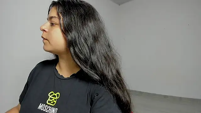 Snapshot of Little_Shaara chatting on March 12, 7:57 am Little Shaara online show from March 12, 7:57 am