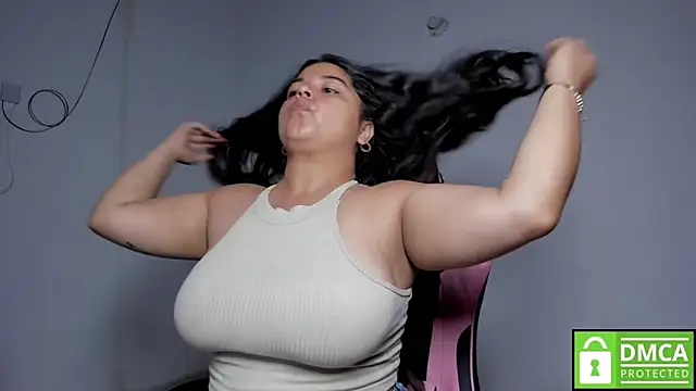 Snapshot of Little_Shaara chatting on September 20, 8:26 am Little Shaara online show from September 20, 8:26 am