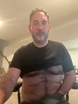 Snapshot of harrychest chatting on April 14, 4:57 pm harrychest online show from April 14, 4:57 pm