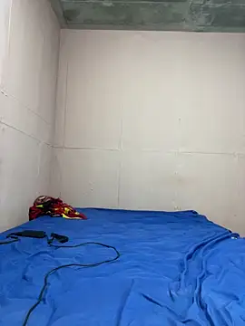 Snapshot of HeatherCobs chatting on December 2, 11:00 pm HeatherCobs online show from December 2, 11:00 pm