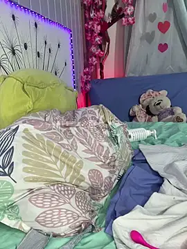 Snapshot of vicky__skinny_1 chatting on February 27, 2:43 pm vicky  skinny 1 online show from February 27, 2:43 pm