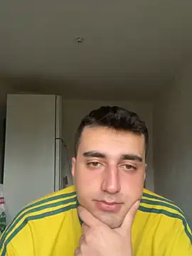 Snapshot of emrreeizm chatting on March 8, 4:16 am emrreeizm online show from March 8, 4:16 am