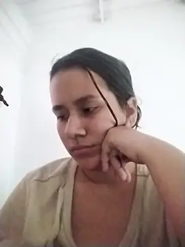 Snapshot of sol_miluna2 chatting on July 31, 3:11 pm sol miluna2 online show from July 31, 3:11 pm