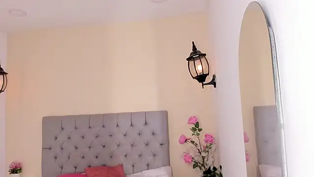 Snapshot of Dakkota_Fox chatting on March 8, 9:39 am Dakkota Fox online show from March 8, 9:39 am