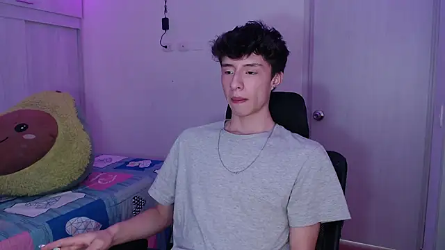 Juanmres online show from April 29, 3:38 pm