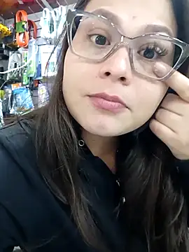 Vale Saenzz online show from March 9, 9:41 pm