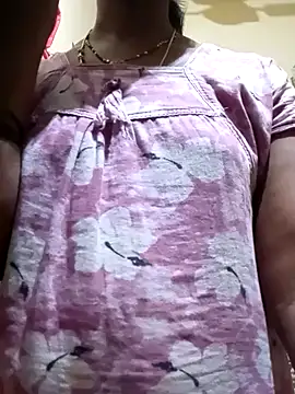 Snapshot of TeluguammayiMahi chatting on February 10, 11:57 am TeluguammayiMahi online show from February 10, 11:57 am