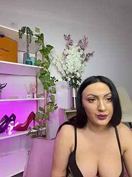 RaisaSalvi online show from March 14, 3:58 pm