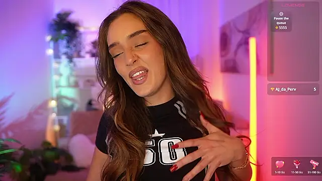 Clara Nia online show from March 14, 7:19 pm