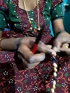 Snapshot of sweety006telugu chatting on February 4, 9:49 am sweety006telugu online show from February 4, 9:49 am