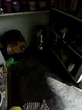 Snapshot of sweety006telugu chatting on February 18, 10:27 am sweety006telugu online show from February 18, 10:27 am