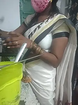 Snapshot of sweety006telugu chatting on July 18, 4:05 am sweety006telugu online show from July 18, 4:05 am