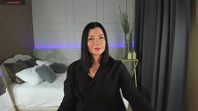 Snapshot of MonicaCheerful chatting on January 28, 10:45 am MonicaCheerful online show from January 28, 10:45 am