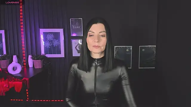 Snapshot of MonicaCheerful chatting on February 15, 9:27 am MonicaCheerful online show from February 15, 9:27 am