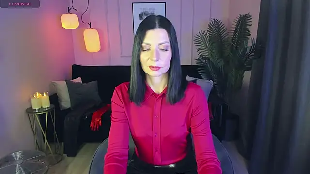 Snapshot of MonicaCheerful chatting on February 21, 11:22 am MonicaCheerful online show from February 21, 11:22 am