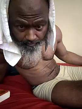 Snapshot of shavez5888 chatting on February 8, 12:39 pm shavez5888 online show from February 8, 12:39 pm