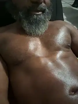 Snapshot of shavez5888 chatting on October 5, 9:07 am shavez5888 online show from October 5, 9:07 am