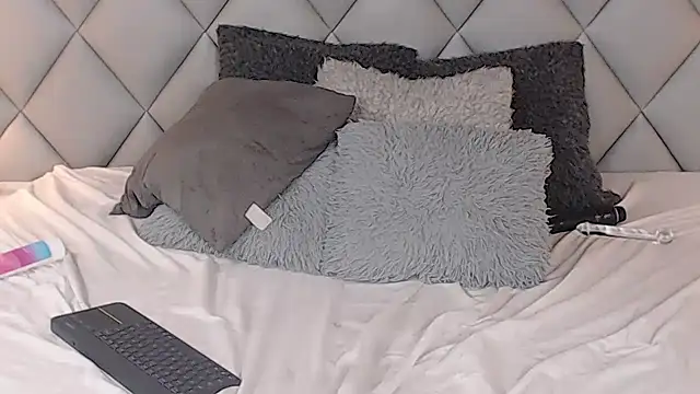 LalyCastro online show from February 17, 1:25 am