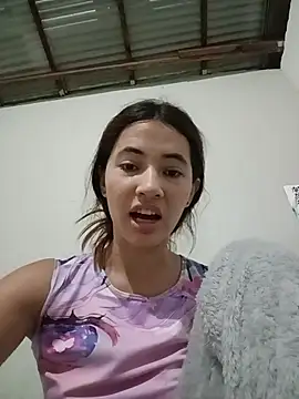 Snapshot of -Nicol chatting on October 28, 10:08 am -Nicol online show from October 28, 10:08 am