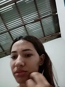 Snapshot of -Nicol chatting on November 13, 10:03 am -Nicol online show from November 13, 10:03 am