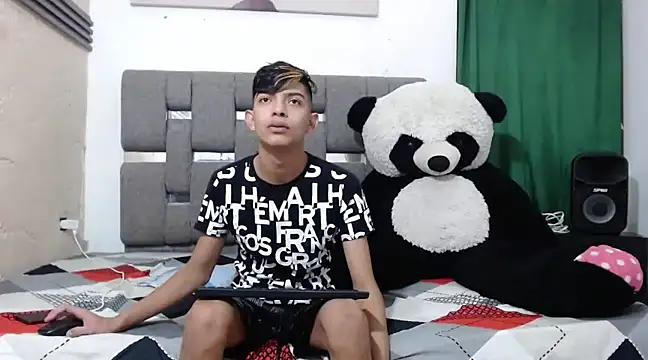 KING STYLE2 online show from February 6, 11:15 pm