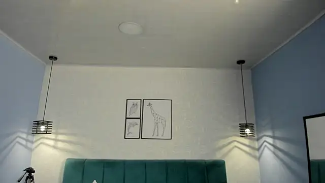 ninna curly online show from February 19, 1:34 am