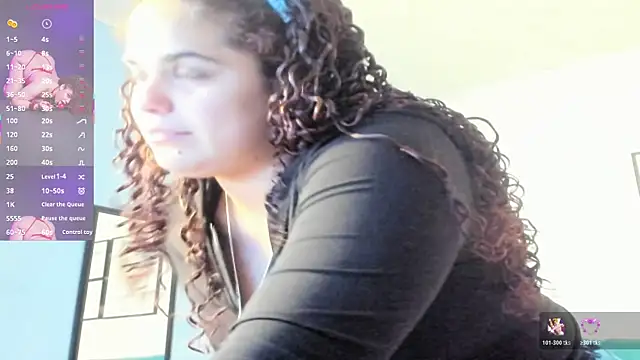 ninna curly online show from April 6, 5:19 am