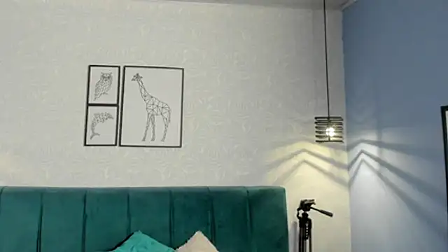 ninna curly online show from May 15, 3:24 am