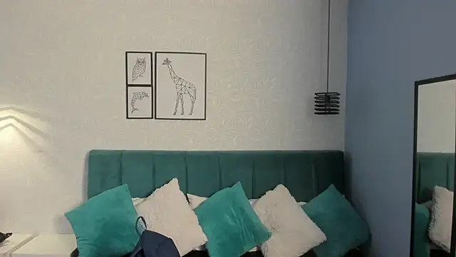 ninna curly online show from June 20, 4:04 am