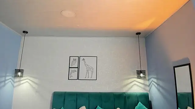 ninna curly online show from July 6, 3:36 am
