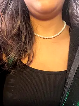 Snapshot of LiLy_kIndly chatting on December 19, 8:05 pm LiLy kIndly online show from December 19, 8:05 pm