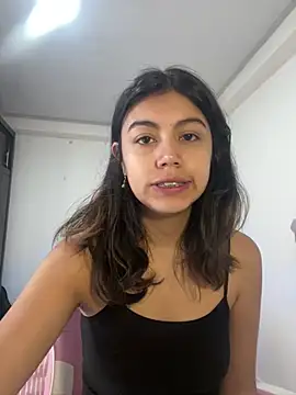 Snapshot of LiLy_kIndly chatting on February 8, 1:47 pm LiLy kIndly online show from February 8, 1:47 pm