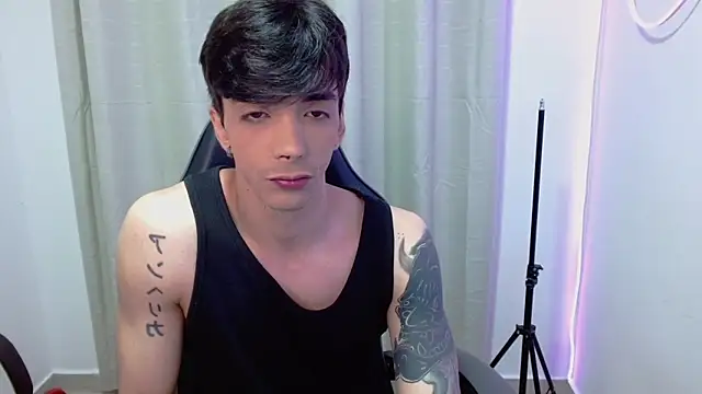 H3ll B0I online show from September 27, 9:25 am