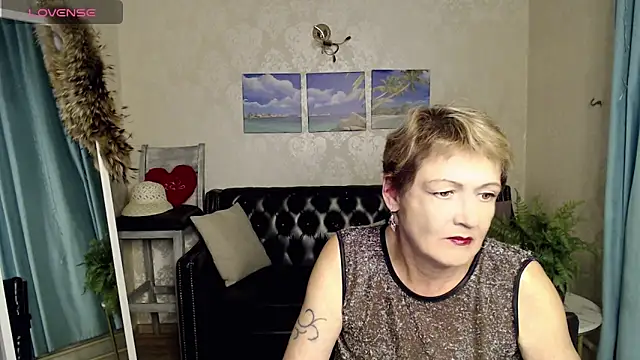 SexyGrandma  online show from October 3, 5:10 pm