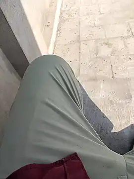 xmanrawan2 online show from February 11, 10:15 am