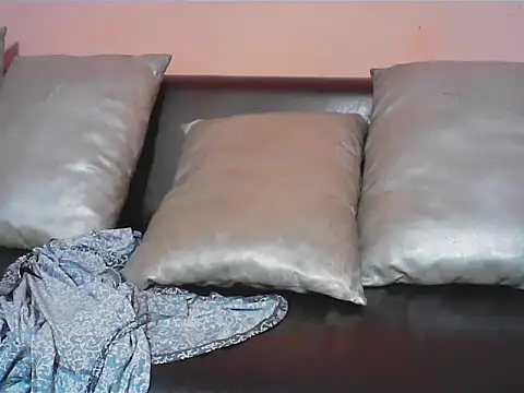Snapshot of kajal__bhabhi_ chatting on February 28, 9:55 pm kajal bhabhi online show from February 28, 9:55 pm