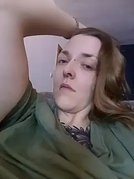 Snapshot of Astrid-Gilbert chatting on February 3, 11:15 pm Astrid-Gilbert online show from February 3, 11:15 pm