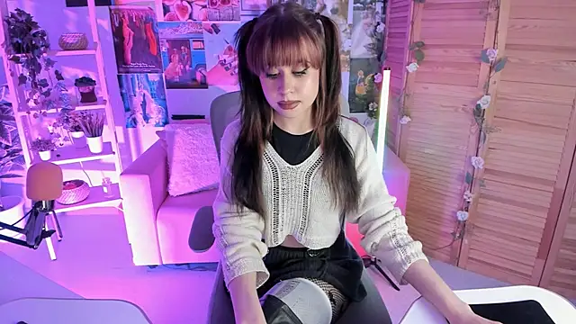 Snapshot of MisaPage chatting on March 3, 9:05 pm MisaPage online show from March 3, 9:05 pm