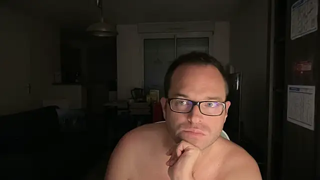 Snapshot of Funnyjul31 chatting on October 27, 6:34 pm Funnyjul31 online show from October 27, 6:34 pm