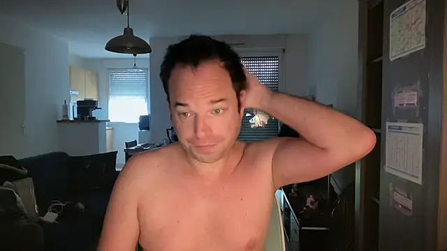 Snapshot of Funnyjul31 chatting on November 28, 11:13 am Funnyjul31 online show from November 28, 11:13 am