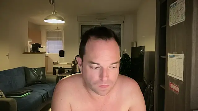 Snapshot of Funnyjul31 chatting on December 2, 4:24 pm Funnyjul31 online show from December 2, 4:24 pm