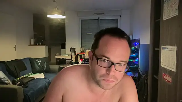 Snapshot of Funnyjul31 chatting on December 13, 7:53 pm Funnyjul31 online show from December 13, 7:53 pm