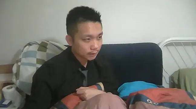 Snapshot of georgept chatting on January 27, 12:01 am georgept online show from January 27, 12:01 am