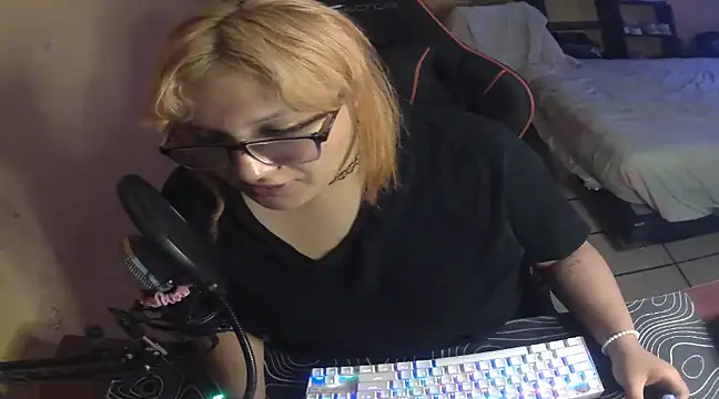 Snapshot of belenvaleria chatting on February 2, 6:53 pm belenvaleria online show from February 2, 6:53 pm