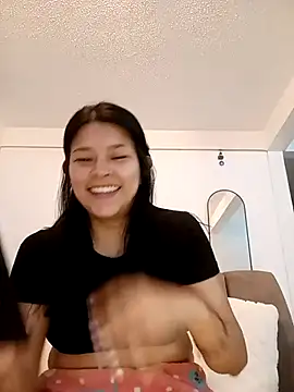 Snapshot of bri_ali chatting on February 25, 1:52 am bri ali online show from February 25, 1:52 am