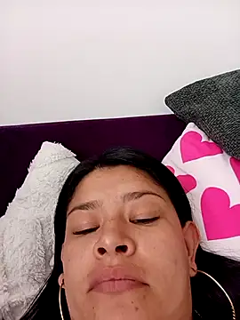 Snapshot of bri_ali chatting on December 16, 6:02 pm bri ali online show from December 16, 6:02 pm