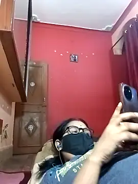 Snapshot of runi31 chatting on November 4, 9:52 am runi31 online show from November 4, 9:52 am