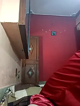 Snapshot of runi31 chatting on November 13, 9:19 am runi31 online show from November 13, 9:19 am